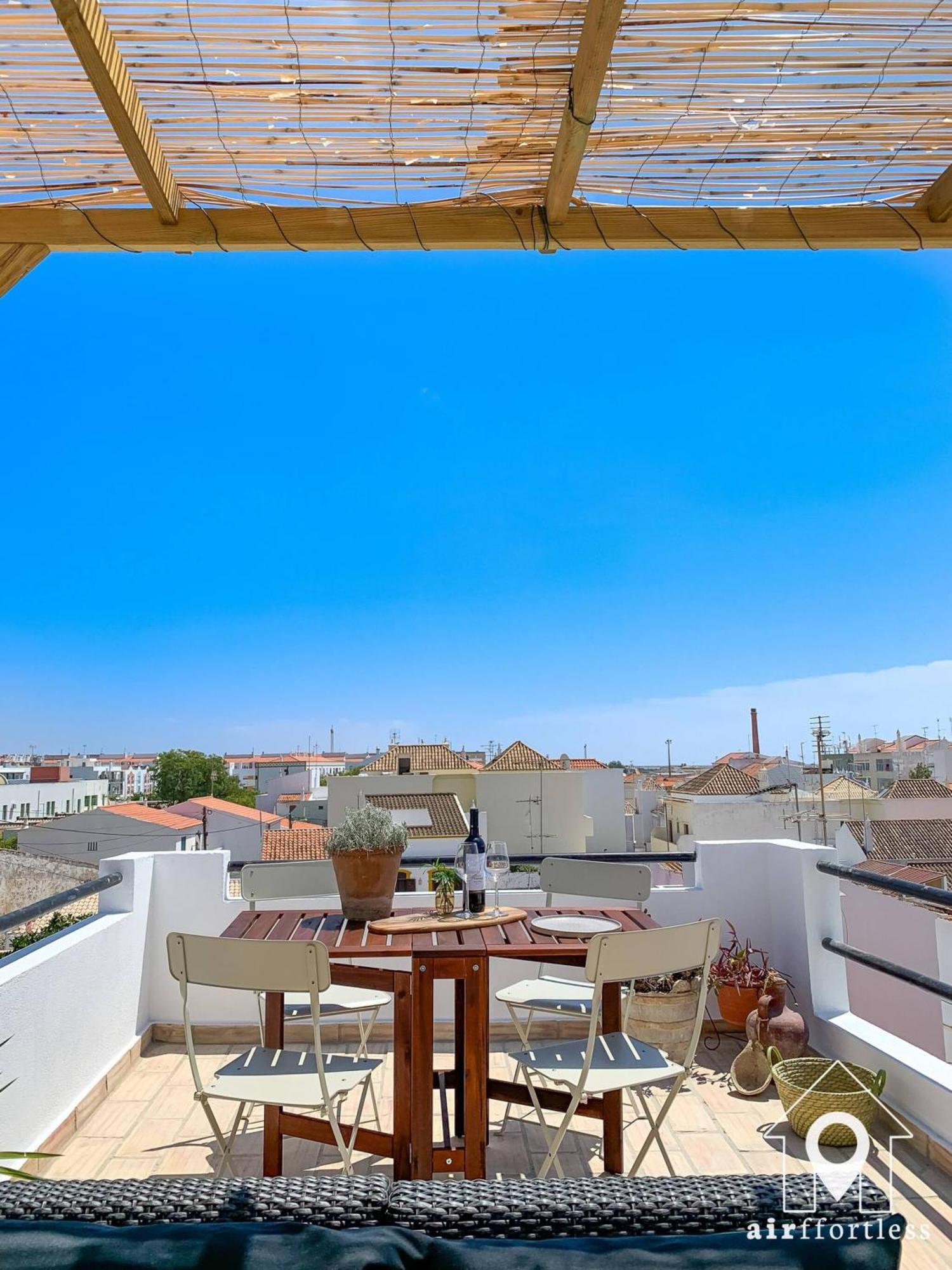 Apartamento Casa Castelo, Unique Flat w pool in Taviras Historical Centre Exterior foto